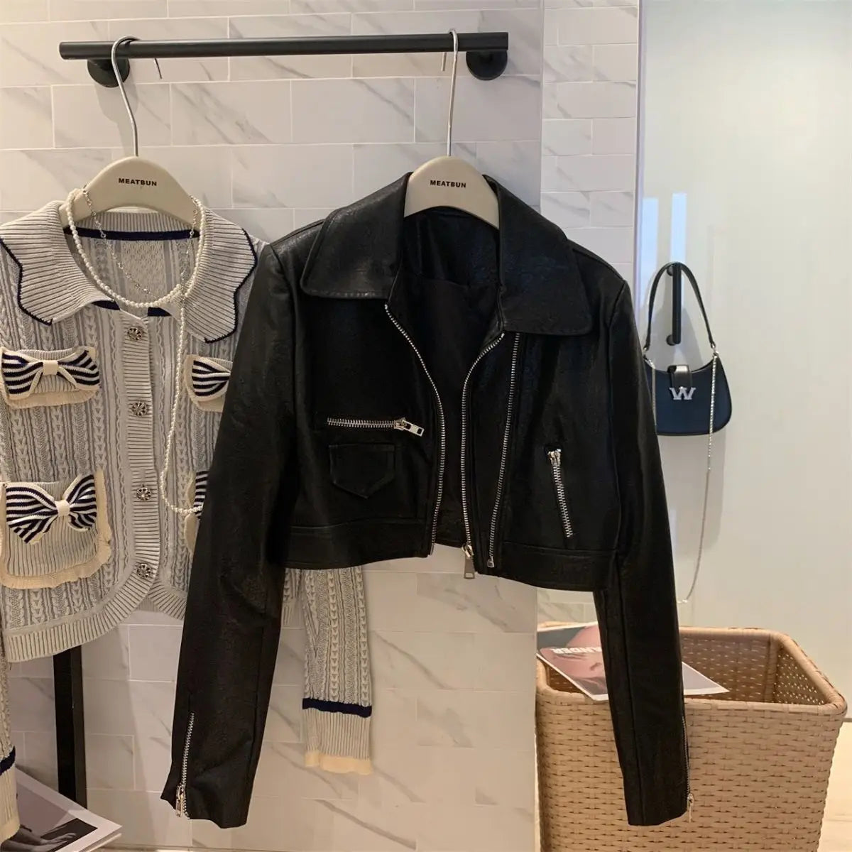 American motorcycle suit leather coat women's autumn new loose Joker double zipper high-grade washed leather short jacket